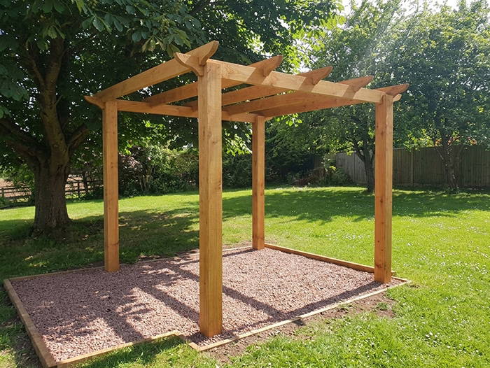 Freestanding pergola
